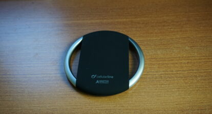 DSC02454 414x224 - CellularLine Wireless Fast Charger - recensione