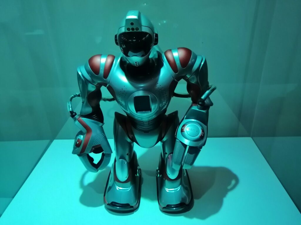 IMG 20191010 195938 1024x768 - Io,Robotto automi da compagnia- la mostra dei robot guidata da Amazon Alexa