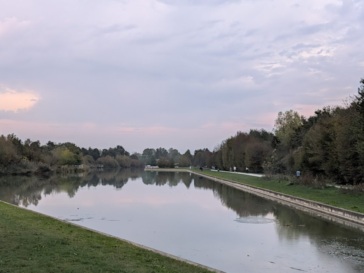 Fotografia scattata con Google Pixel 11 che mostra la gestione del colore e del contrasto della fotocamera principale da 48 MP.