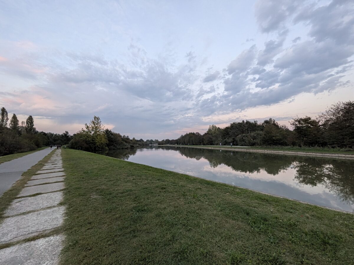 Fotografia scattata con Google Pixel 11 che mostra la gestione del colore e del contrasto della fotocamera principale da 48 MP.