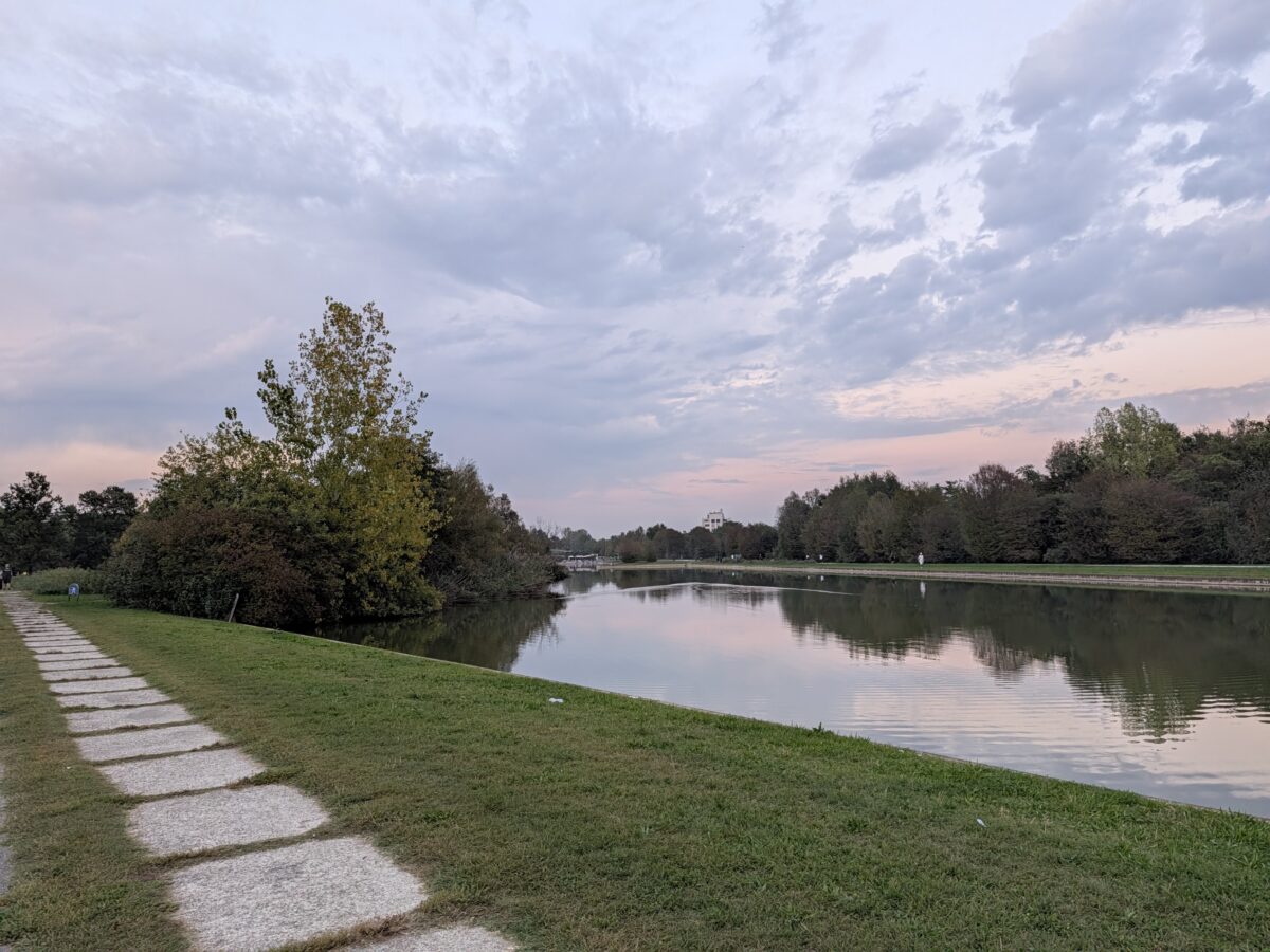 Fotografia scattata con Google Pixel 11 che mostra la gestione del colore e del contrasto della fotocamera principale da 48 MP.