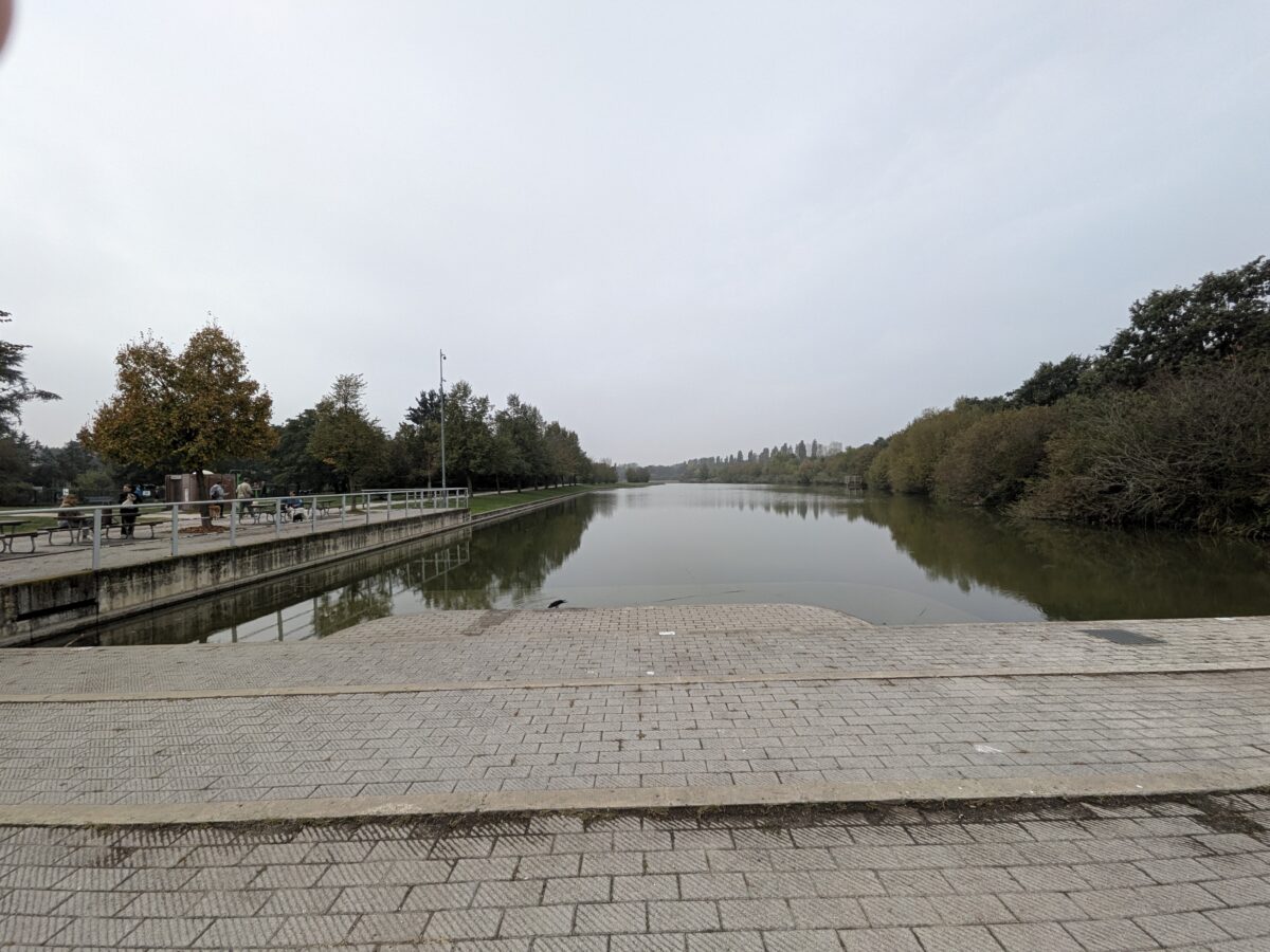 Fotografia scattata con Google Pixel 11 che mostra la gestione del colore e del contrasto della fotocamera ultra-wide da 13 MP.
