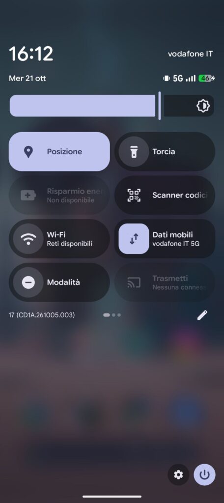 Screenshot dell'interfaccia di Google Pixel 11 con tendina deli toggle rapidi